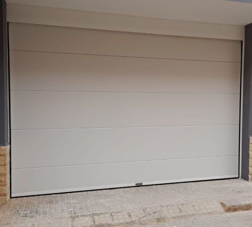 Instalar puertas de garaje Catarroja